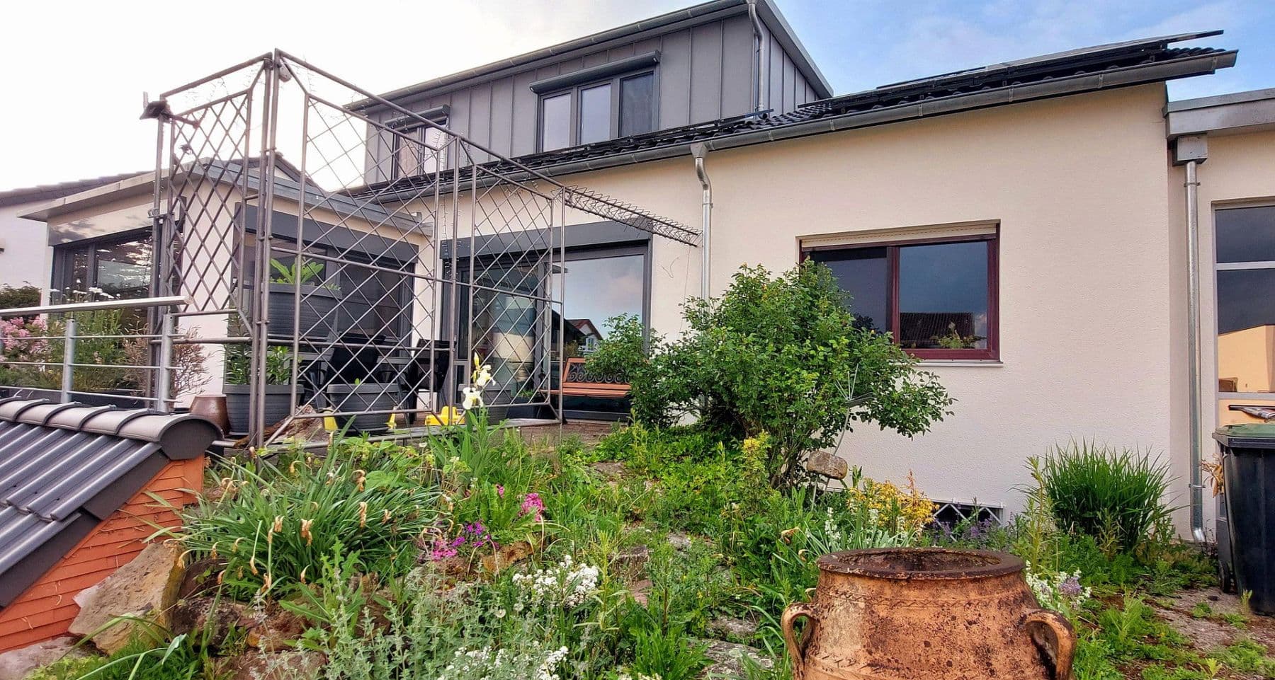 Prodej domu 186 m², pozemek 756 m², Herrenberg, Bádensko-Württembersko Prodej domu 186 m², pozemek 756 m², Herrenberg, Bádensko-Württembersko