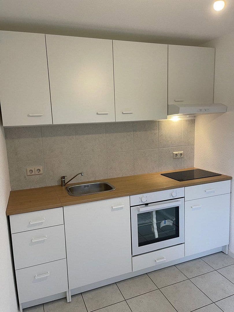 Pronájem bytu 1+kk 44 m², Rastatt, Bádensko-Württembersko Pronájem bytu 1+kk 44 m², Rastatt, Bádensko-Württembersko