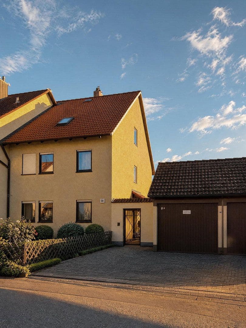 Prodej domu 153 m², pozemek 620 m², Rothenburg ob der Tauber, Bavorsko Prodej domu 153 m², pozemek 620 m², Rothenburg ob der Tauber, Bavorsko