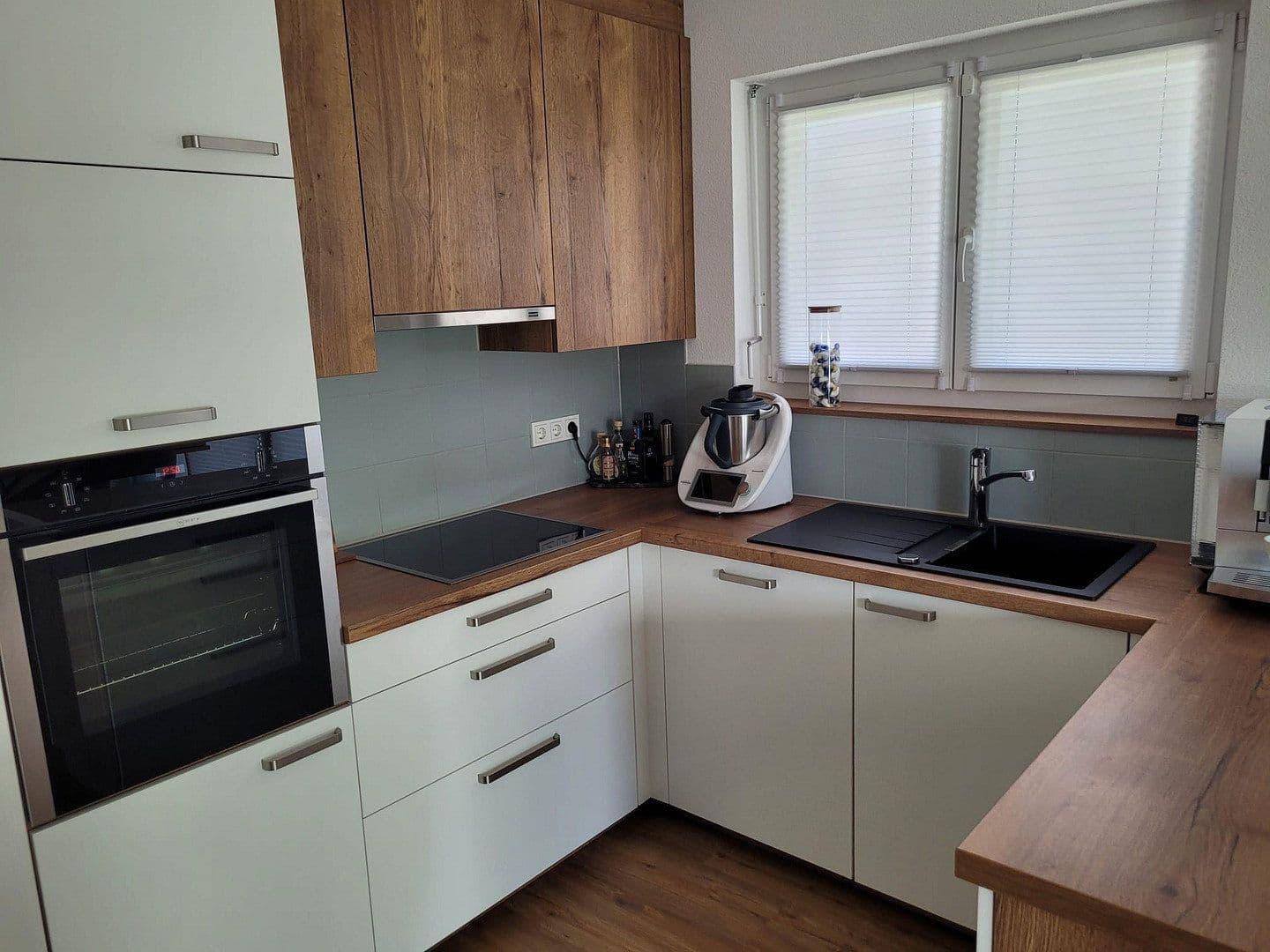 Pronájem bytu 3+1 106 m², Kandern, Bádensko-Württembersko Pronájem bytu 3+1 106 m², Kandern, Bádensko-Württembersko