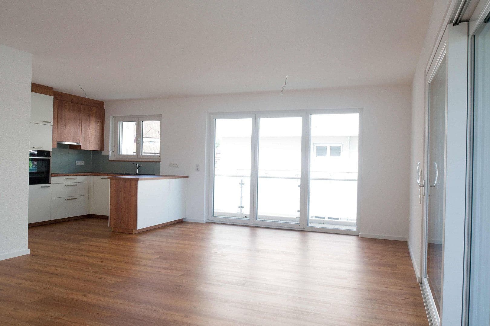 Pronájem bytu 3+1 106 m², Kandern, Bádensko-Württembersko Pronájem bytu 3+1 106 m², Kandern, Bádensko-Württembersko