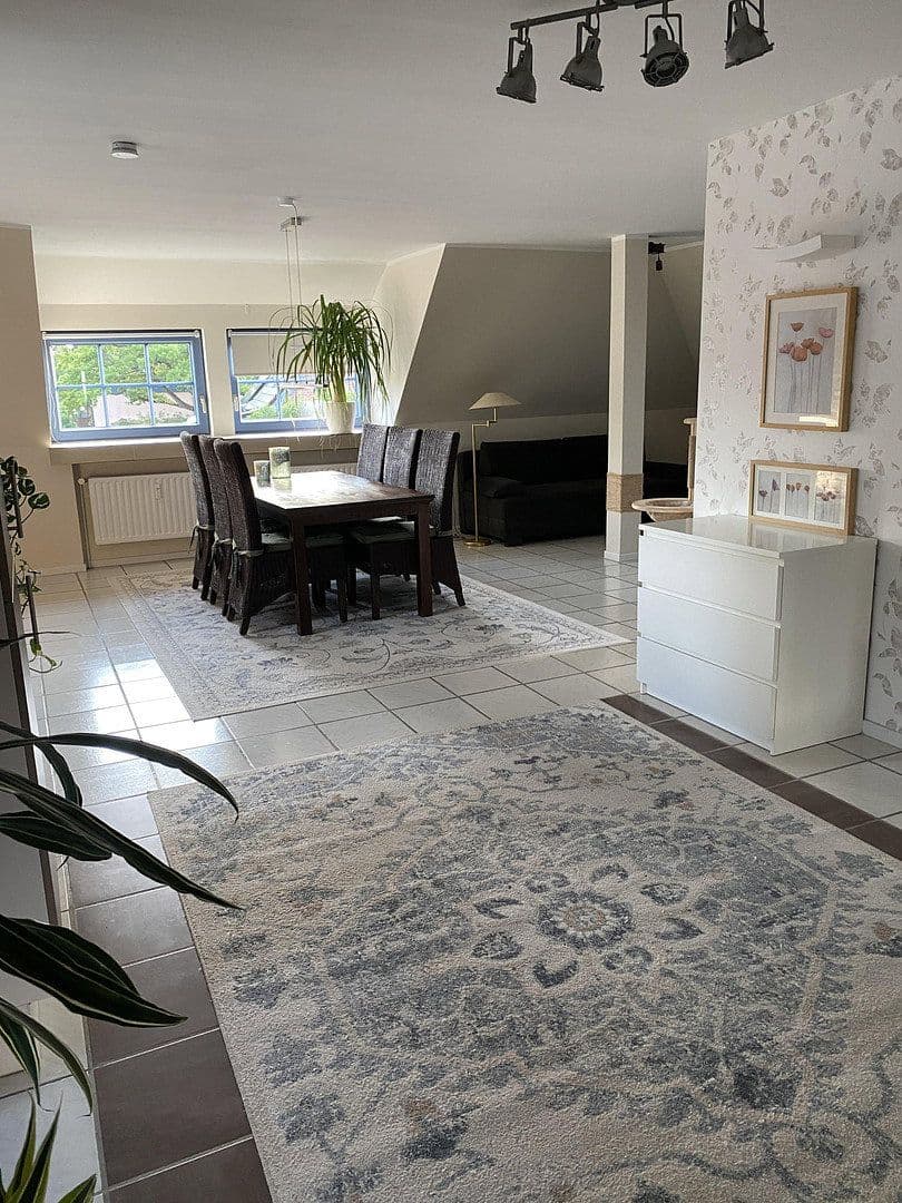 Prodej domu 208 m², pozemek 585 m², Hannover, Dolní Sasko Prodej domu 208 m², pozemek 585 m², Hannover, Dolní Sasko