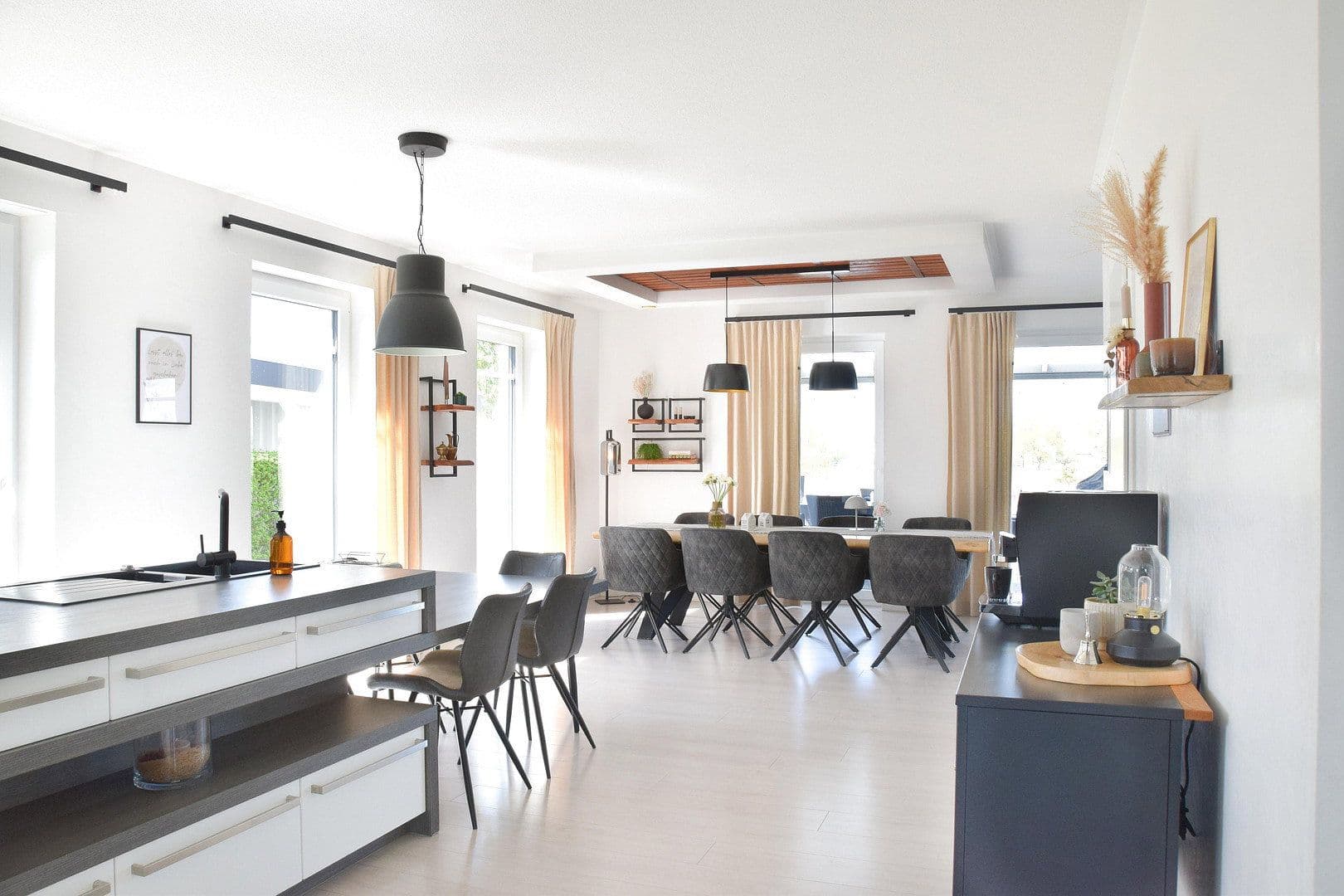 Prodej domu 171 m², pozemek 1.322 m², Wacholderweg 15, Espelkamp, Severní Porýní-Vestfálsko Prodej domu 171 m², pozemek 1.322 m², Wacholderweg 15, Espelkamp, Severní Porýní-Vestfálsko