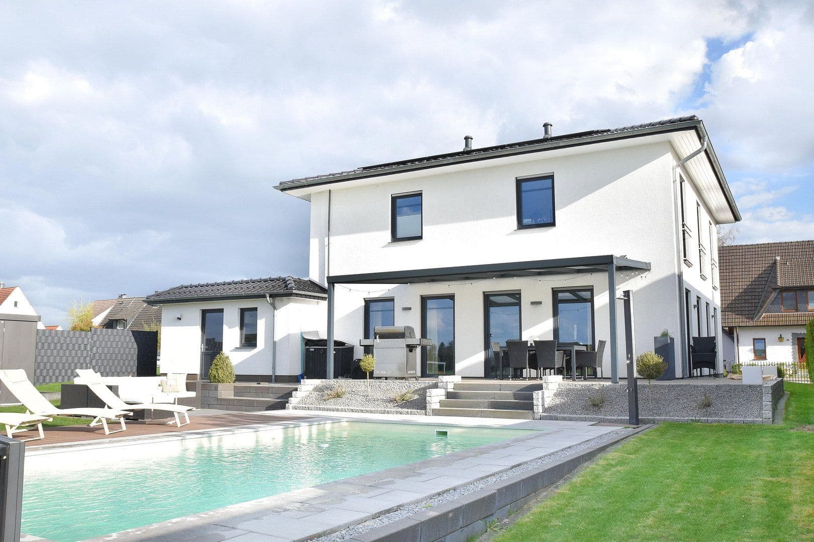 Prodej domu 171 m², pozemek 1.322 m², Wacholderweg 15, Espelkamp, Severní Porýní-Vestfálsko Prodej domu 171 m², pozemek 1.322 m², Wacholderweg 15, Espelkamp, Severní Porýní-Vestfálsko