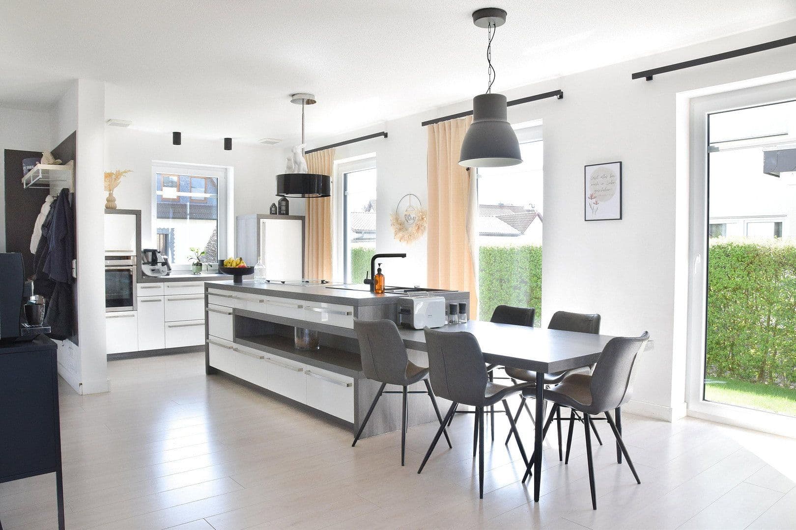 Prodej domu 171 m², pozemek 1.322 m², Wacholderweg 15, Espelkamp, Severní Porýní-Vestfálsko Prodej domu 171 m², pozemek 1.322 m², Wacholderweg 15, Espelkamp, Severní Porýní-Vestfálsko
