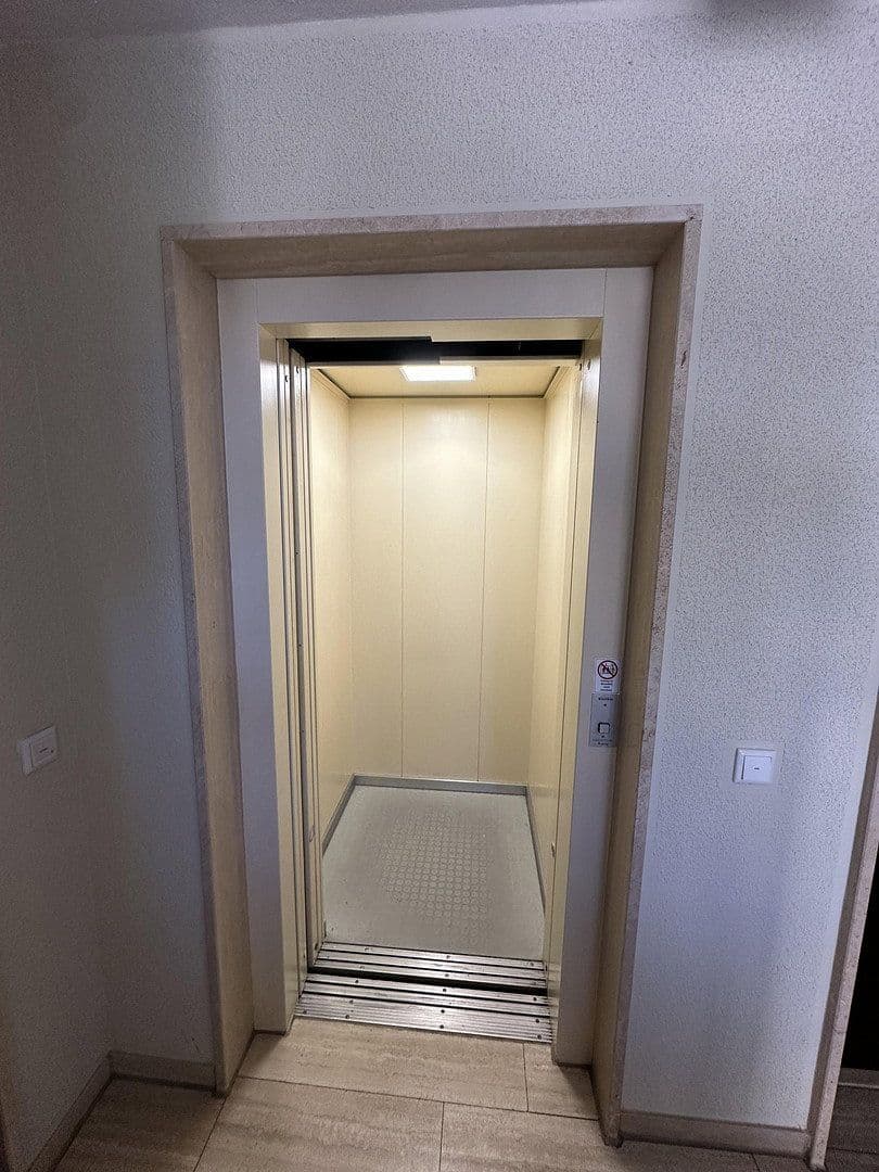 Prodej bytu 1+1 45 m², Hilden, Severní Porýní-Vestfálsko Prodej bytu 1+1 45 m², Hilden, Severní Porýní-Vestfálsko