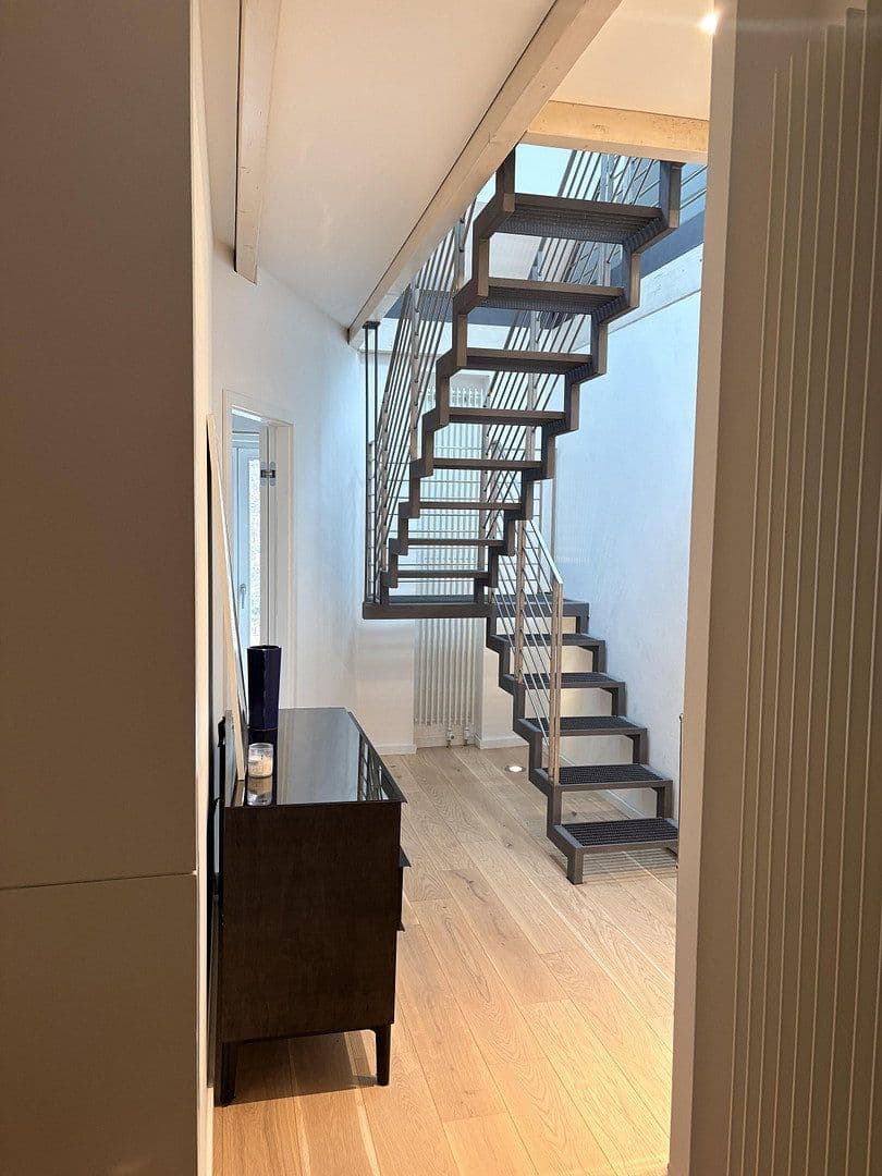 Prodej bytu 2+kk 101 m², Frankfurt, Hessen Prodej bytu 2+kk 101 m², Frankfurt, Hessen