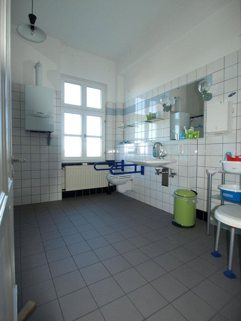 Pronájem domu 350 m², pozemek 2.500 m², Neuenhöhe 85, Wermelskirchen, Severní Porýní-Vestfálsko Pronájem domu 350 m², pozemek 2.500 m², Neuenhöhe 85, Wermelskirchen, Severní Porýní-Vestfálsko