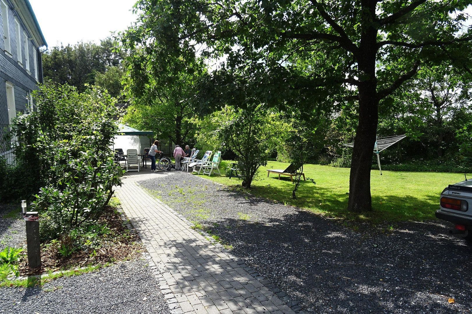 Pronájem domu 350 m², pozemek 2.500 m², Neuenhöhe 85, Wermelskirchen, Severní Porýní-Vestfálsko Pronájem domu 350 m², pozemek 2.500 m², Neuenhöhe 85, Wermelskirchen, Severní Porýní-Vestfálsko