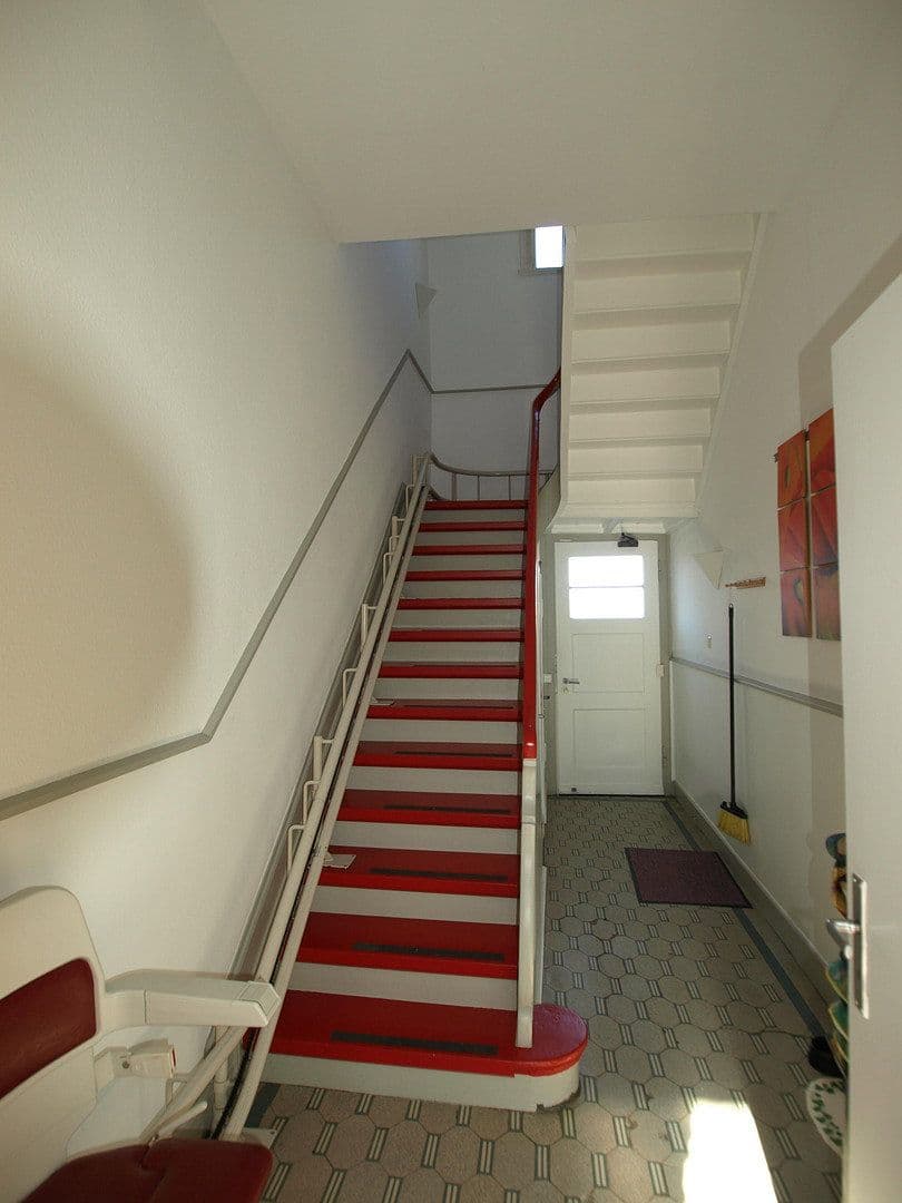 Pronájem domu 350 m², pozemek 2.500 m², Neuenhöhe 85, Wermelskirchen, Severní Porýní-Vestfálsko Pronájem domu 350 m², pozemek 2.500 m², Neuenhöhe 85, Wermelskirchen, Severní Porýní-Vestfálsko