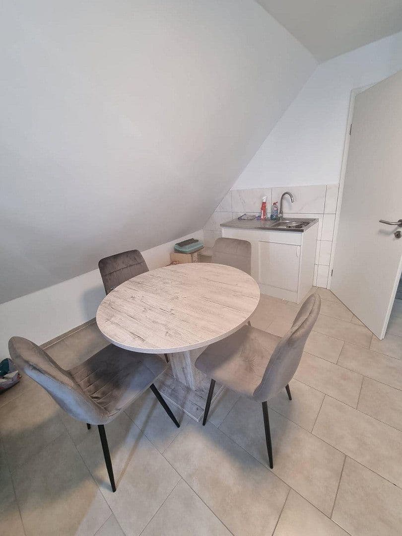 Pronájem bytu 3+1 70 m², Neuwied, Porýní-Falc Pronájem bytu 3+1 70 m², Neuwied, Porýní-Falc