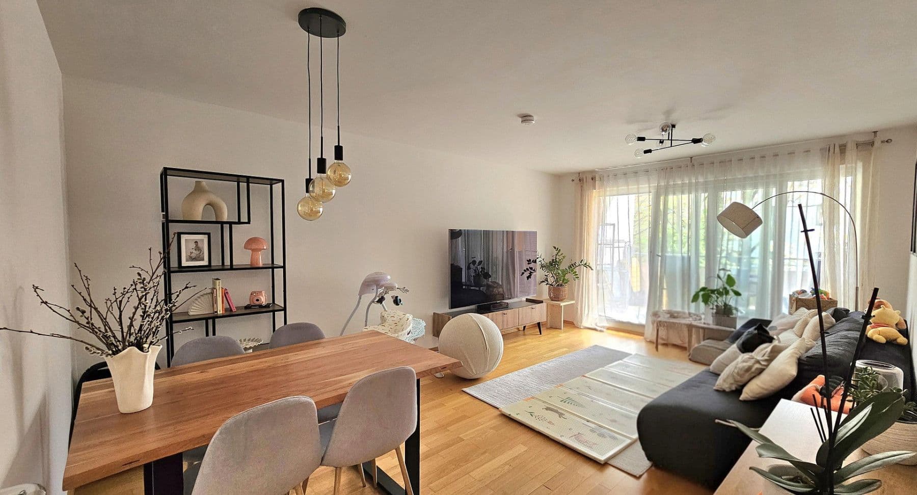 Prodej bytu 3+1 83 m², Türkenstr. 29c, München, Bavorsko Prodej bytu 3+1 83 m², Türkenstr. 29c, München, Bavorsko