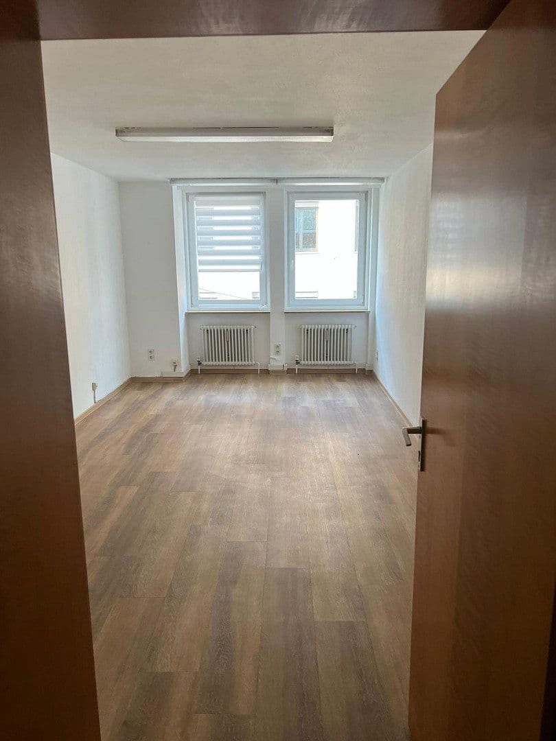 Pronájem kanceláře 188 m², Keßlerstraße 10, Nürnberg, Bavorsko Pronájem kanceláře 188 m², Keßlerstraße 10, Nürnberg, Bavorsko