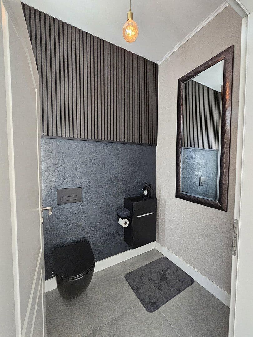 Prodej domu 180 m², pozemek 620 m², Bad Buchau, Bádensko-Württembersko Prodej domu 180 m², pozemek 620 m², Bad Buchau, Bádensko-Württembersko