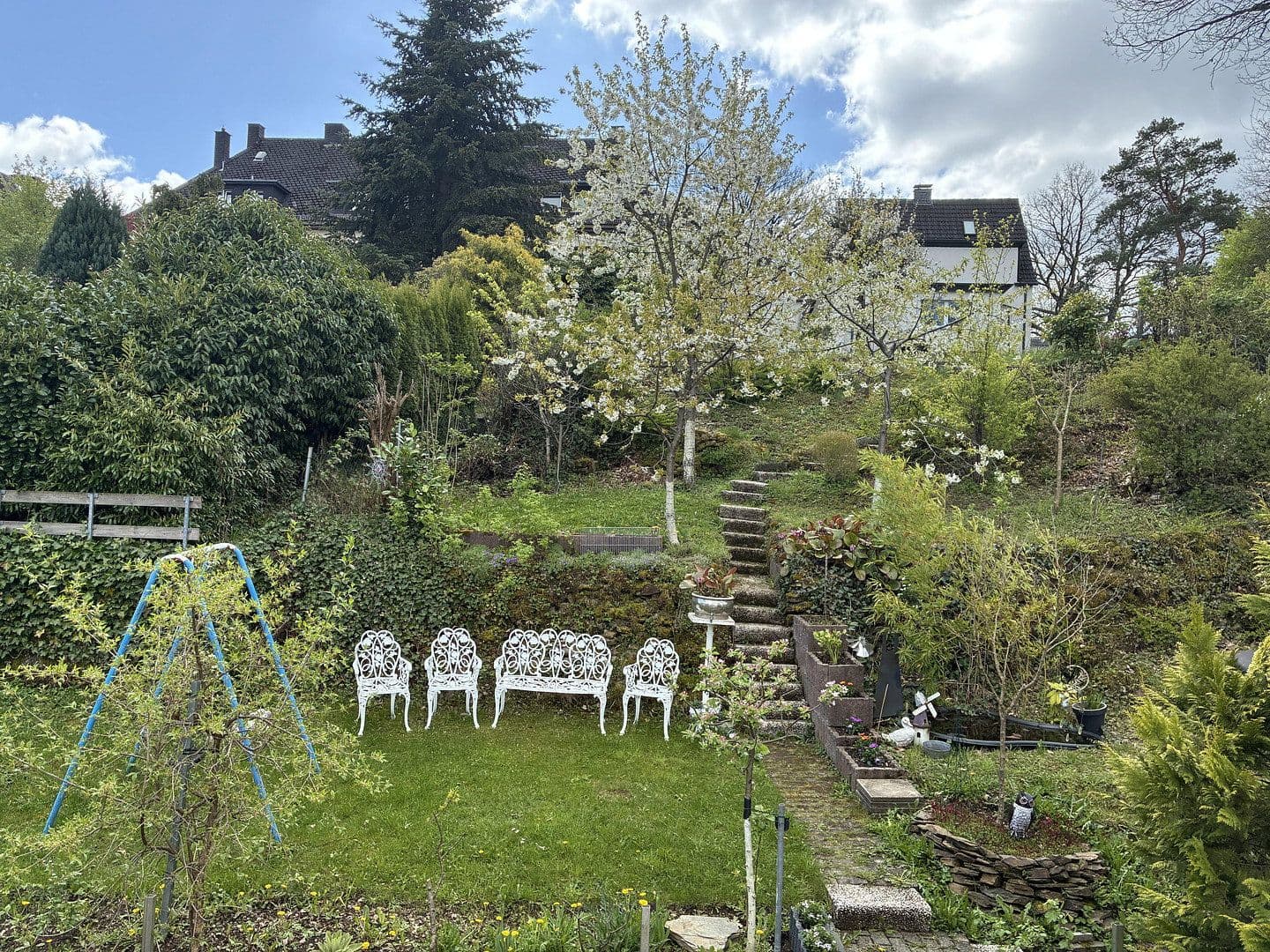 Prodej domu 185 m², pozemek 572 m², Siegen, Severní Porýní-Vestfálsko Prodej domu 185 m², pozemek 572 m², Siegen, Severní Porýní-Vestfálsko