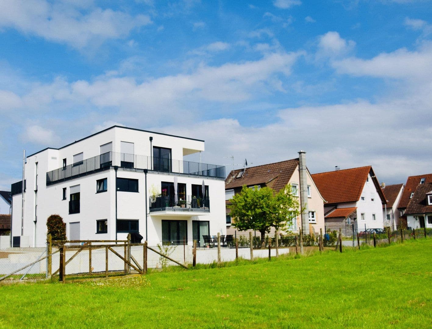 Pronájem bytu 2+1 77 m², Wilhelmstraße 10/1, Wolfschlugen, Bádensko-Württembersko Pronájem bytu 2+1 77 m², Wilhelmstraße 10/1, Wolfschlugen, Bádensko-Württembersko