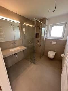 Pronájem bytu 2+1 77 m², Wilhelmstraße 10/1, Wolfschlugen, Bádensko-Württembersko Pronájem bytu 2+1 77 m², Wilhelmstraße 10/1, Wolfschlugen, Bádensko-Württembersko