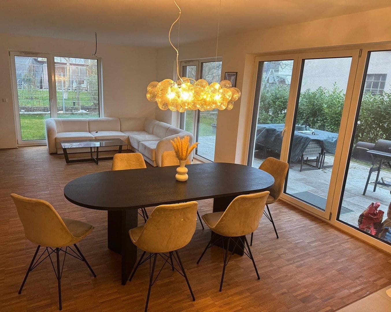 Pronájem bytu 2+1 77 m², Wilhelmstraße 10/1, Wolfschlugen, Bádensko-Württembersko Pronájem bytu 2+1 77 m², Wilhelmstraße 10/1, Wolfschlugen, Bádensko-Württembersko