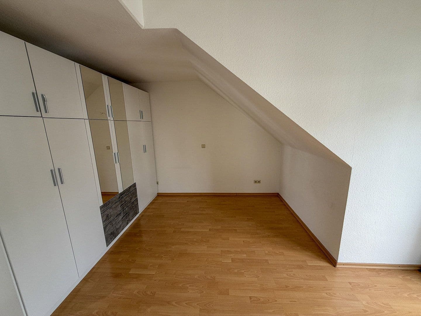 Prodej bytu 2+1 55 m², Bad Vilbel, Hessen Prodej bytu 2+1 55 m², Bad Vilbel, Hessen