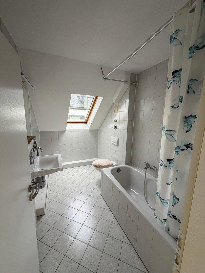 Prodej bytu 2+1 55 m², Bad Vilbel, Hessen Prodej bytu 2+1 55 m², Bad Vilbel, Hessen