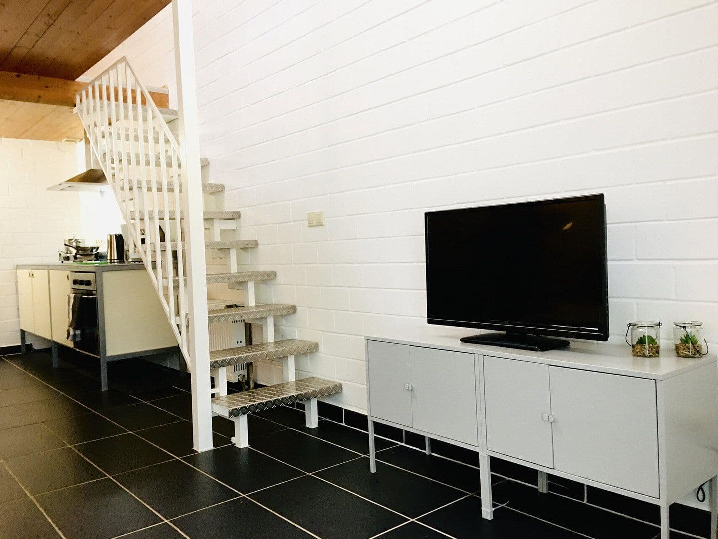 Pronájem bytu 2+1 61 m², Köln, Severní Porýní-Vestfálsko Pronájem bytu 2+1 61 m², Köln, Severní Porýní-Vestfálsko
