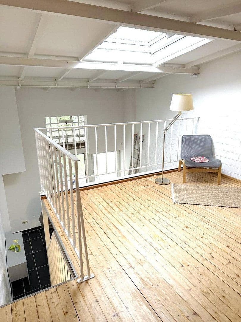 Pronájem bytu 2+1 61 m², Köln, Severní Porýní-Vestfálsko Pronájem bytu 2+1 61 m², Köln, Severní Porýní-Vestfálsko