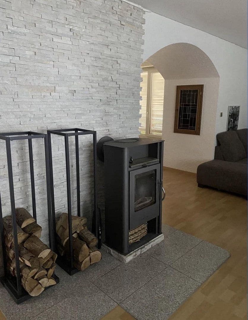 Pronájem domu 234 m², pozemek 525 m², Immendingen, Bádensko-Württembersko Pronájem domu 234 m², pozemek 525 m², Immendingen, Bádensko-Württembersko