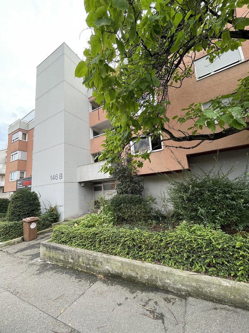 Pronájem bytu 1+1 35 m², Haußmannstr. 146B, Stuttgart, Bádensko-Württembersko Pronájem bytu 1+1 35 m², Haußmannstr. 146B, Stuttgart, Bádensko-Württembersko