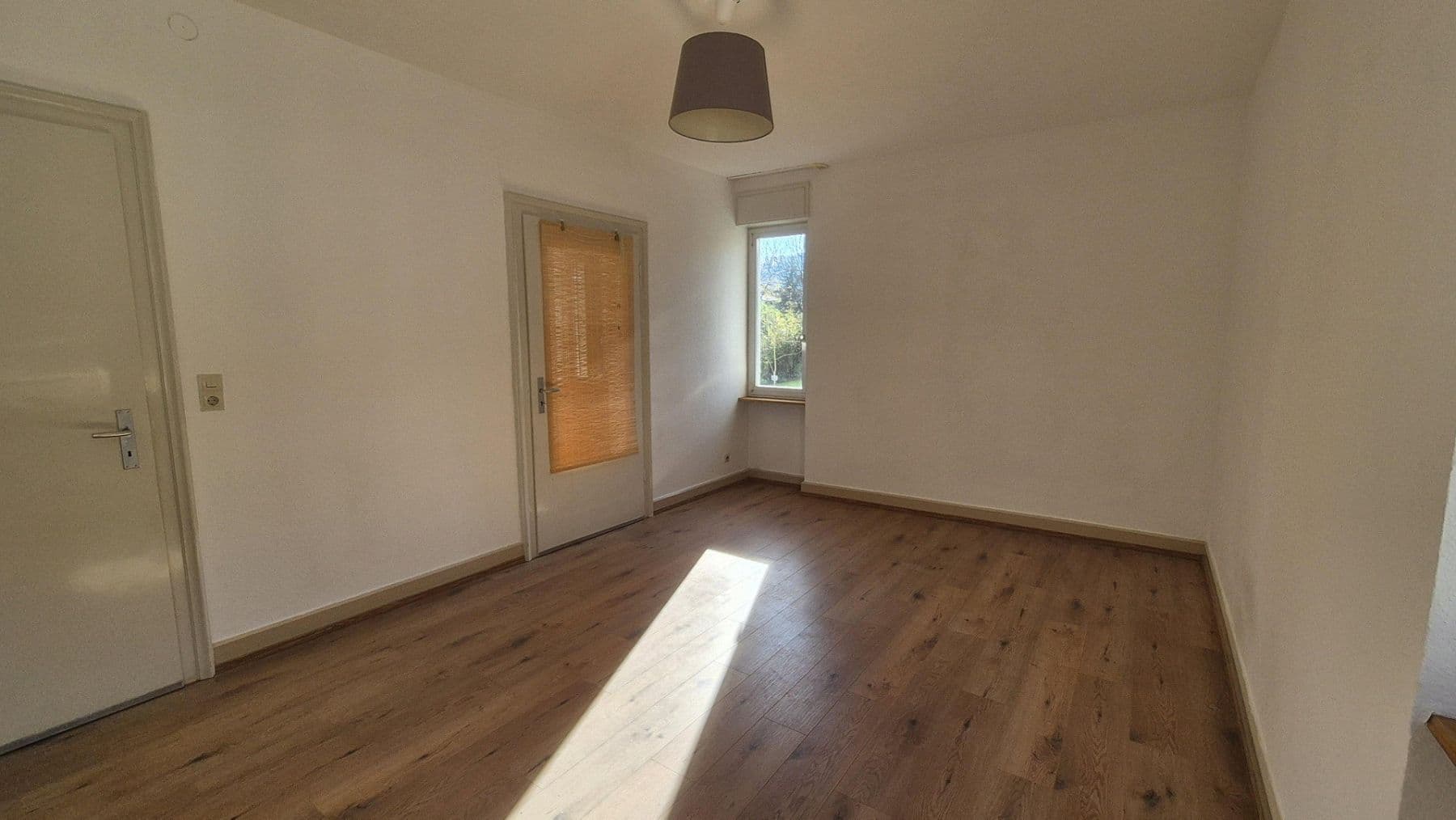 Pronájem bytu 3+1 113 m², Bad Säckingen, Bádensko-Württembersko Pronájem bytu 3+1 113 m², Bad Säckingen, Bádensko-Württembersko