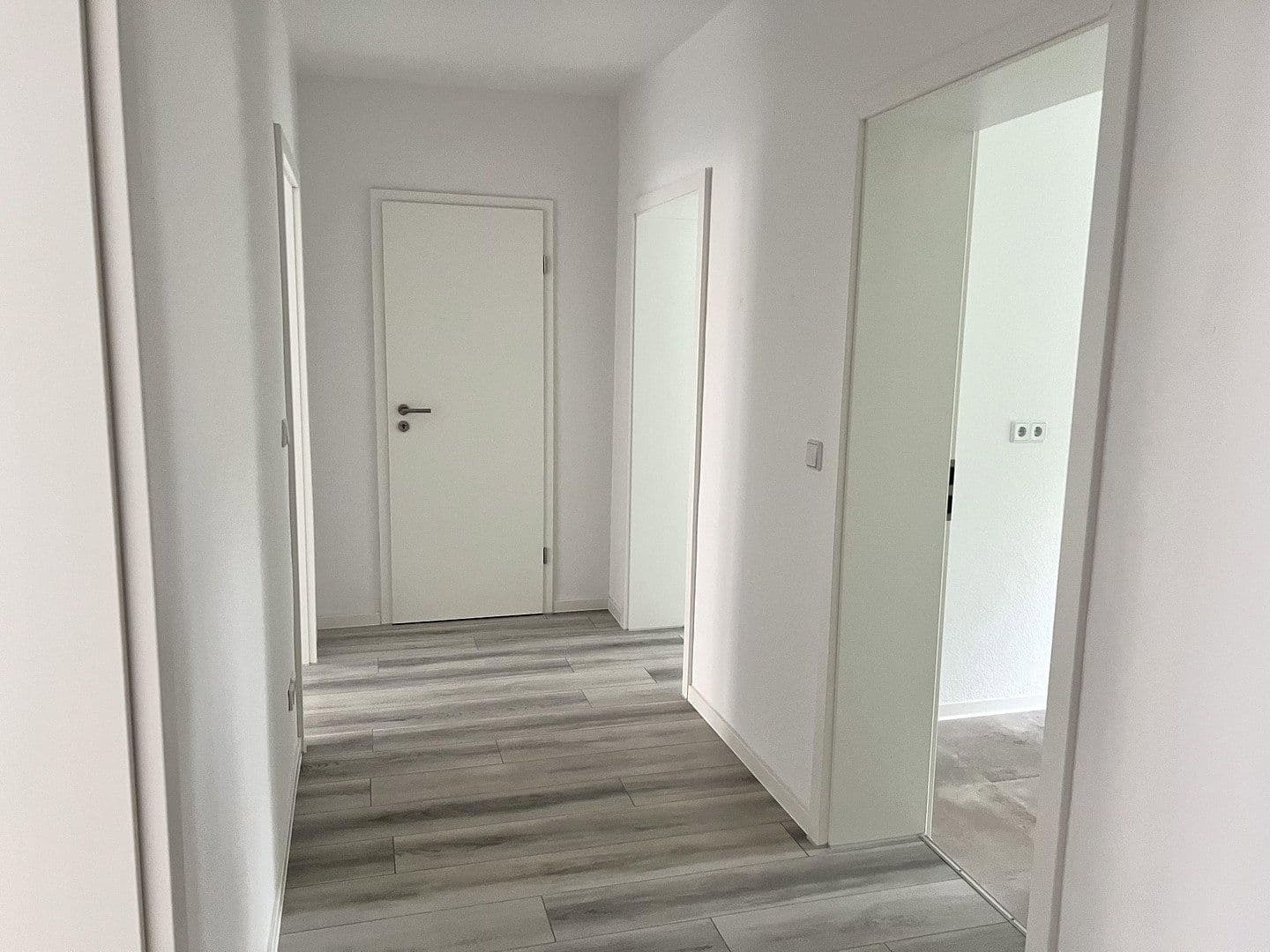 Pronájem bytu 3+1 71 m², Tschirchstraße 7, Gera, Durynsko Pronájem bytu 3+1 71 m², Tschirchstraße 7, Gera, Durynsko