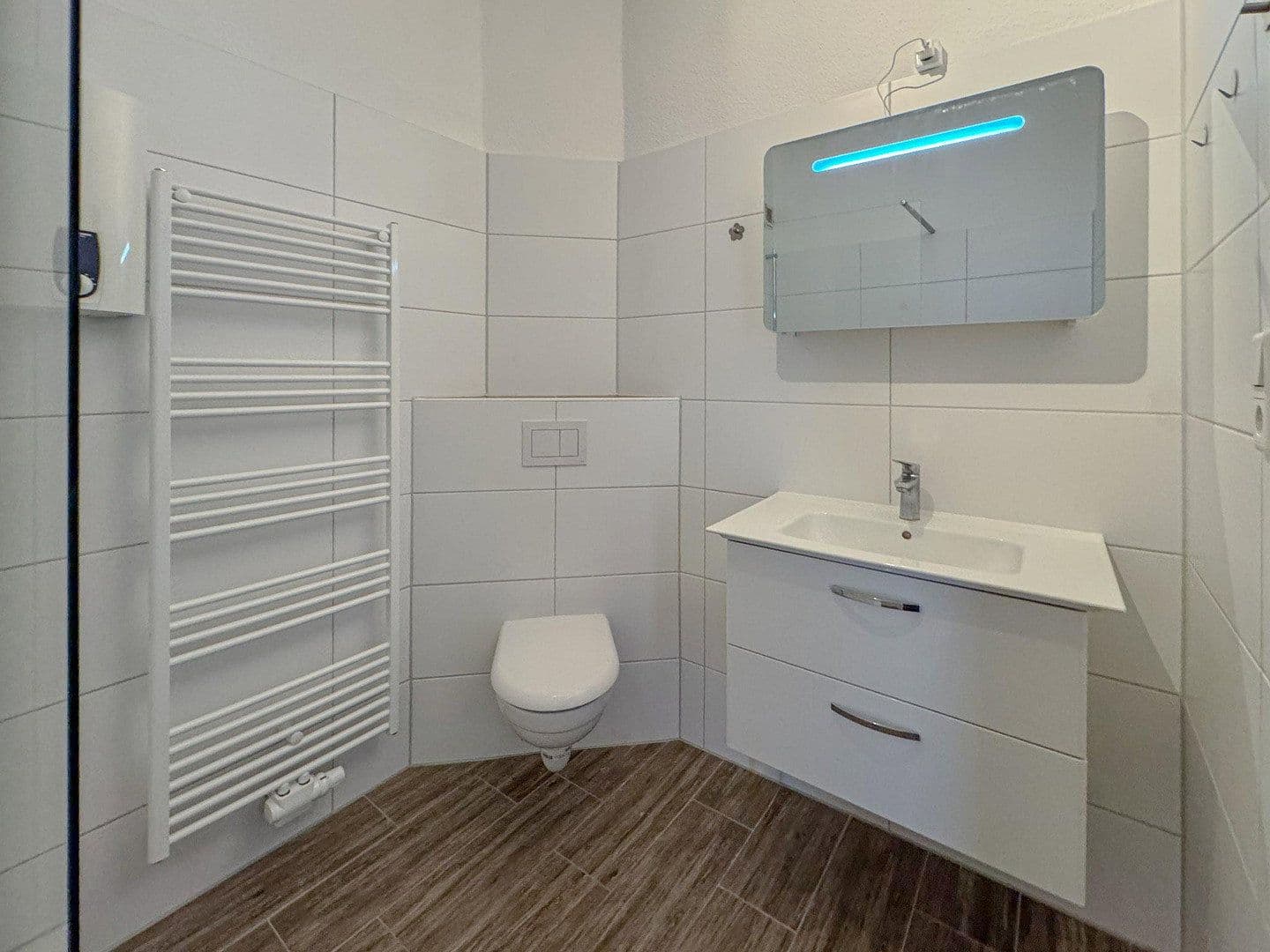 Pronájem bytu 3+1 71 m², Würzburger Straße 96, Bremen, Bremen Pronájem bytu 3+1 71 m², Würzburger Straße 96, Bremen, Bremen