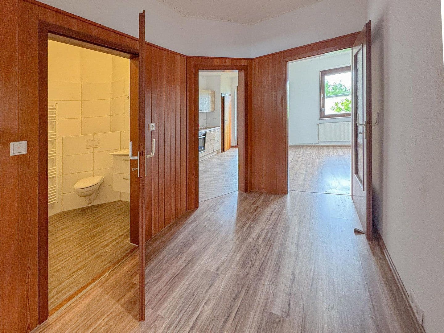 Pronájem bytu 3+1 71 m², Würzburger Straße 96, Bremen, Bremen Pronájem bytu 3+1 71 m², Würzburger Straße 96, Bremen, Bremen