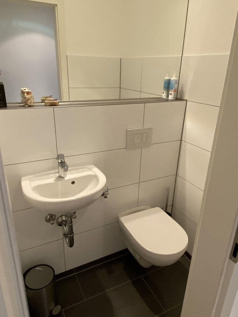Pronájem bytu 2+kk 90 m², Bernhardstr. 147, Köln, Severní Porýní-Vestfálsko Pronájem bytu 2+kk 90 m², Bernhardstr. 147, Köln, Severní Porýní-Vestfálsko