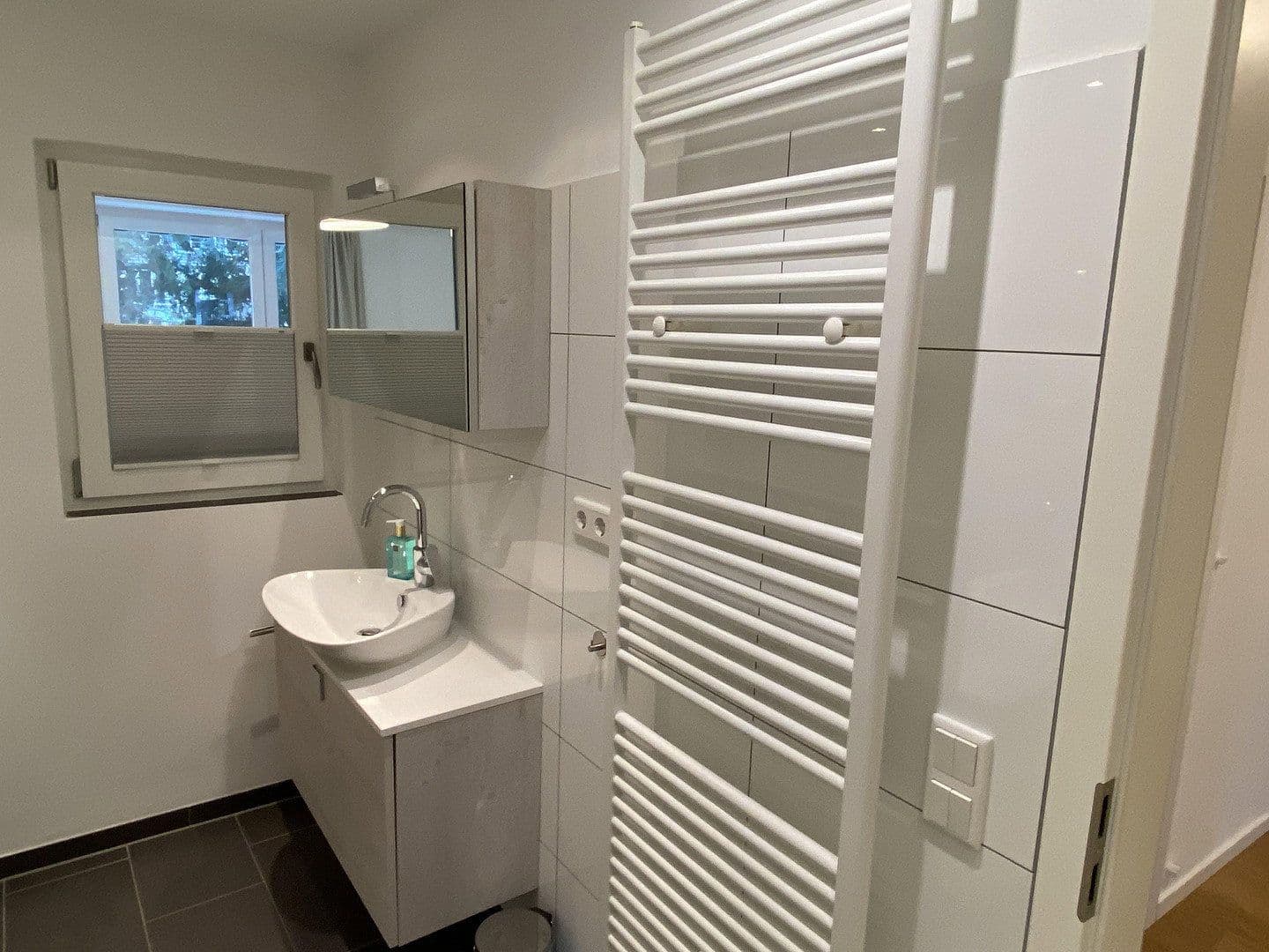 Pronájem bytu 2+kk 90 m², Bernhardstr. 147, Köln, Severní Porýní-Vestfálsko Pronájem bytu 2+kk 90 m², Bernhardstr. 147, Köln, Severní Porýní-Vestfálsko