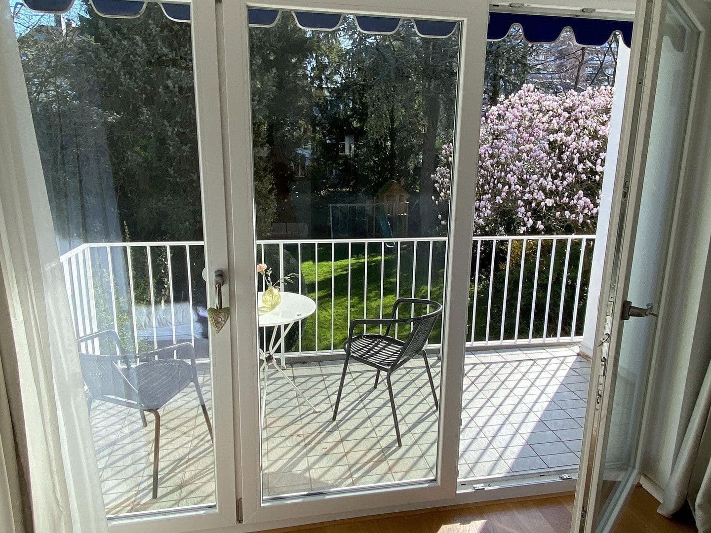 Pronájem bytu 2+kk 90 m², Bernhardstr. 147, Köln, Severní Porýní-Vestfálsko Pronájem bytu 2+kk 90 m², Bernhardstr. 147, Köln, Severní Porýní-Vestfálsko