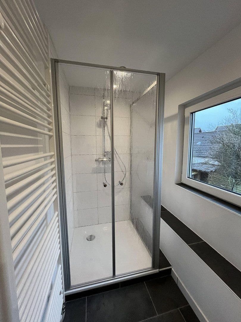 Prodej domu 392 m², pozemek 539 m², Neuenrade, Severní Porýní-Vestfálsko Prodej domu 392 m², pozemek 539 m², Neuenrade, Severní Porýní-Vestfálsko