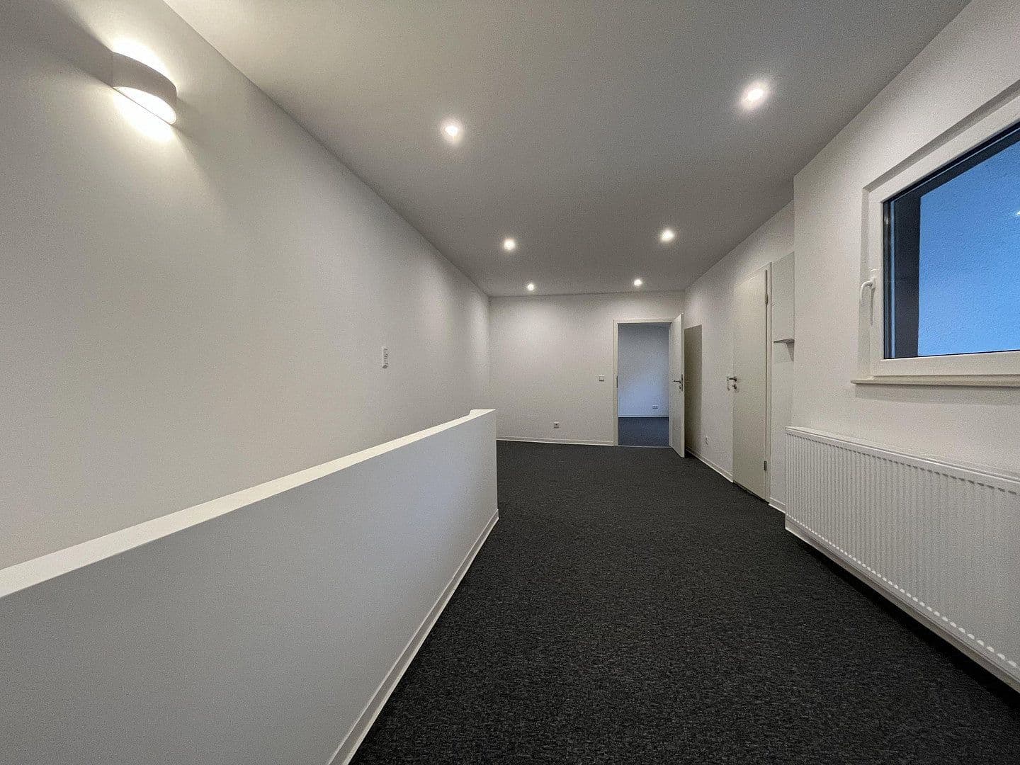 Prodej domu 392 m², pozemek 539 m², Neuenrade, Severní Porýní-Vestfálsko Prodej domu 392 m², pozemek 539 m², Neuenrade, Severní Porýní-Vestfálsko