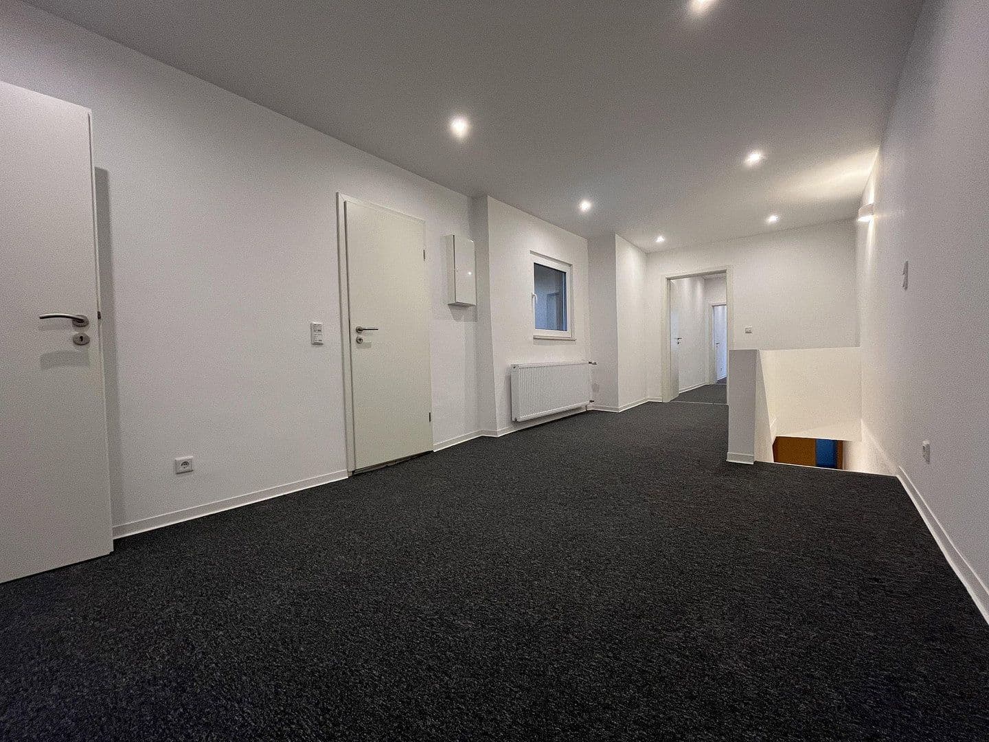 Prodej domu 392 m², pozemek 539 m², Neuenrade, Severní Porýní-Vestfálsko Prodej domu 392 m², pozemek 539 m², Neuenrade, Severní Porýní-Vestfálsko