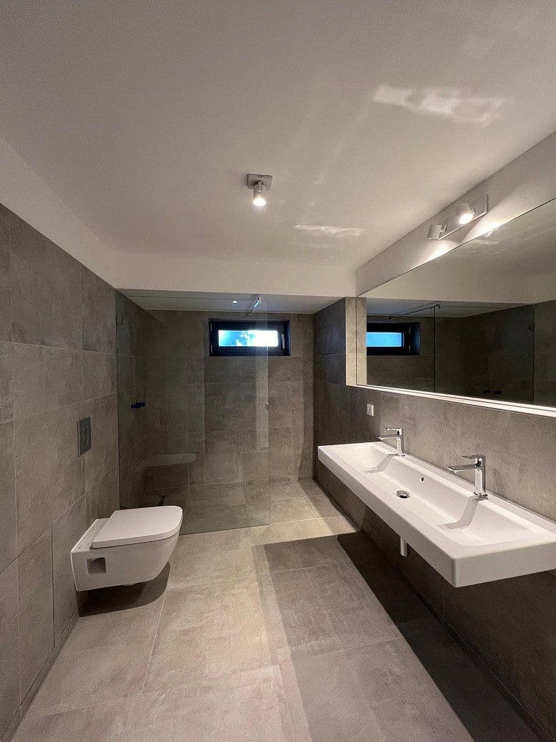 Pronájem bytu 3+1 127 m², Ostendorfstraße 37, Berlin, Berlín Pronájem bytu 3+1 127 m², Ostendorfstraße 37, Berlin, Berlín