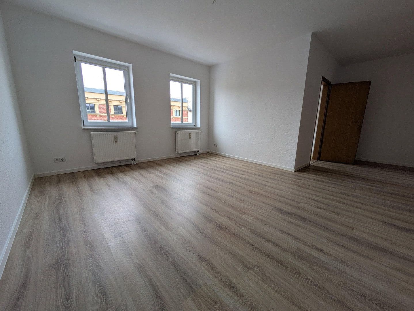 Pronájem bytu 2+1 59 m², Thomasiusstraße 13, Halle, Sasko-Anhaltsko Pronájem bytu 2+1 59 m², Thomasiusstraße 13, Halle, Sasko-Anhaltsko