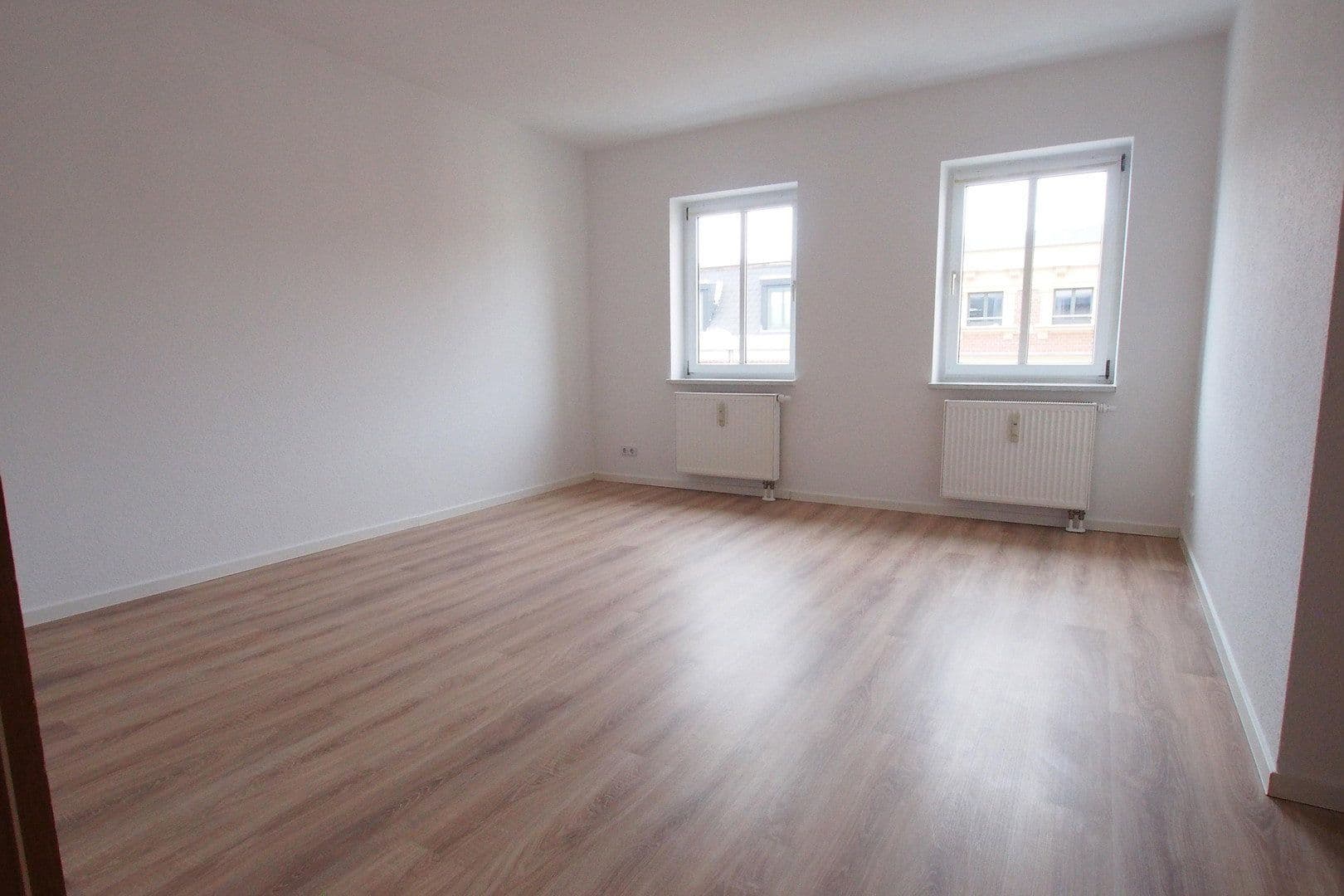 Pronájem bytu 2+1 59 m², Thomasiusstraße 13, Halle, Sasko-Anhaltsko Pronájem bytu 2+1 59 m², Thomasiusstraße 13, Halle, Sasko-Anhaltsko