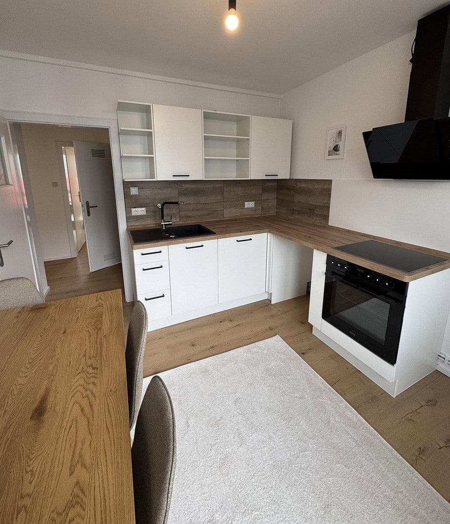 Pronájem bytu 4+1 70 m², Mainz, Porýní-Falc Pronájem bytu 4+1 70 m², Mainz, Porýní-Falc