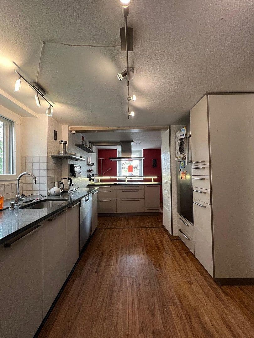 Prodej domu 198 m², pozemek 167 m², Herbolzheim, Bádensko-Württembersko Prodej domu 198 m², pozemek 167 m², Herbolzheim, Bádensko-Württembersko