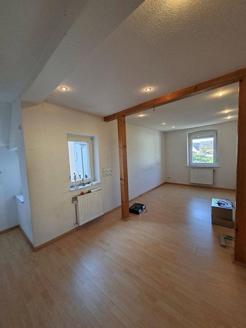 Prodej domu 198 m², pozemek 167 m², Herbolzheim, Bádensko-Württembersko Prodej domu 198 m², pozemek 167 m², Herbolzheim, Bádensko-Württembersko