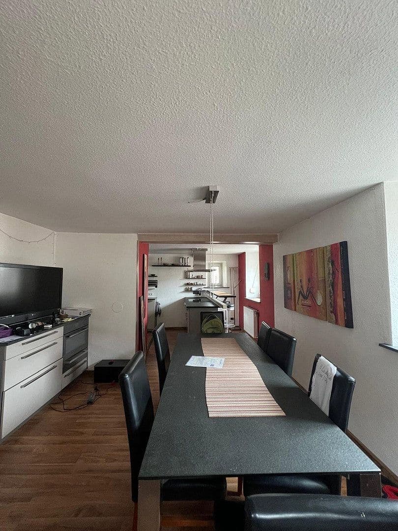 Prodej domu 198 m², pozemek 167 m², Herbolzheim, Bádensko-Württembersko Prodej domu 198 m², pozemek 167 m², Herbolzheim, Bádensko-Württembersko