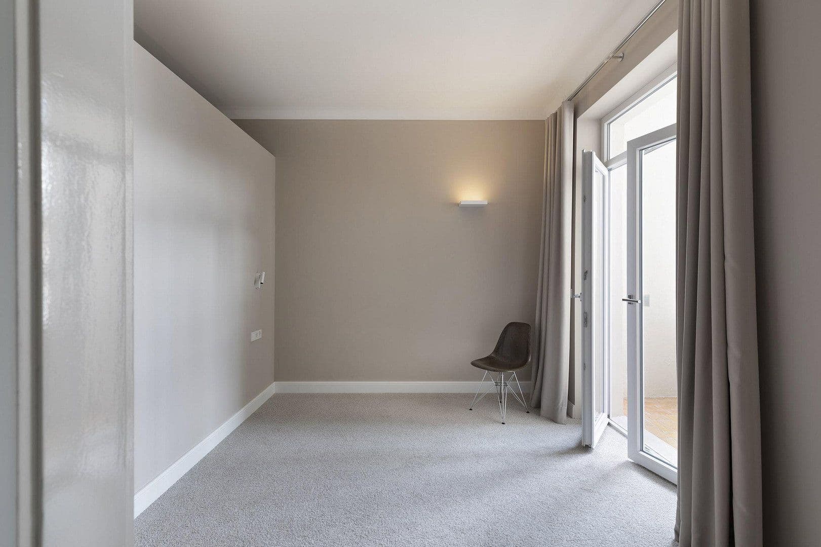 Pronájem bytu 3+1 97 m², Kennedydamm 7, Düsseldorf, Severní Porýní-Vestfálsko Pronájem bytu 3+1 97 m², Kennedydamm 7, Düsseldorf, Severní Porýní-Vestfálsko