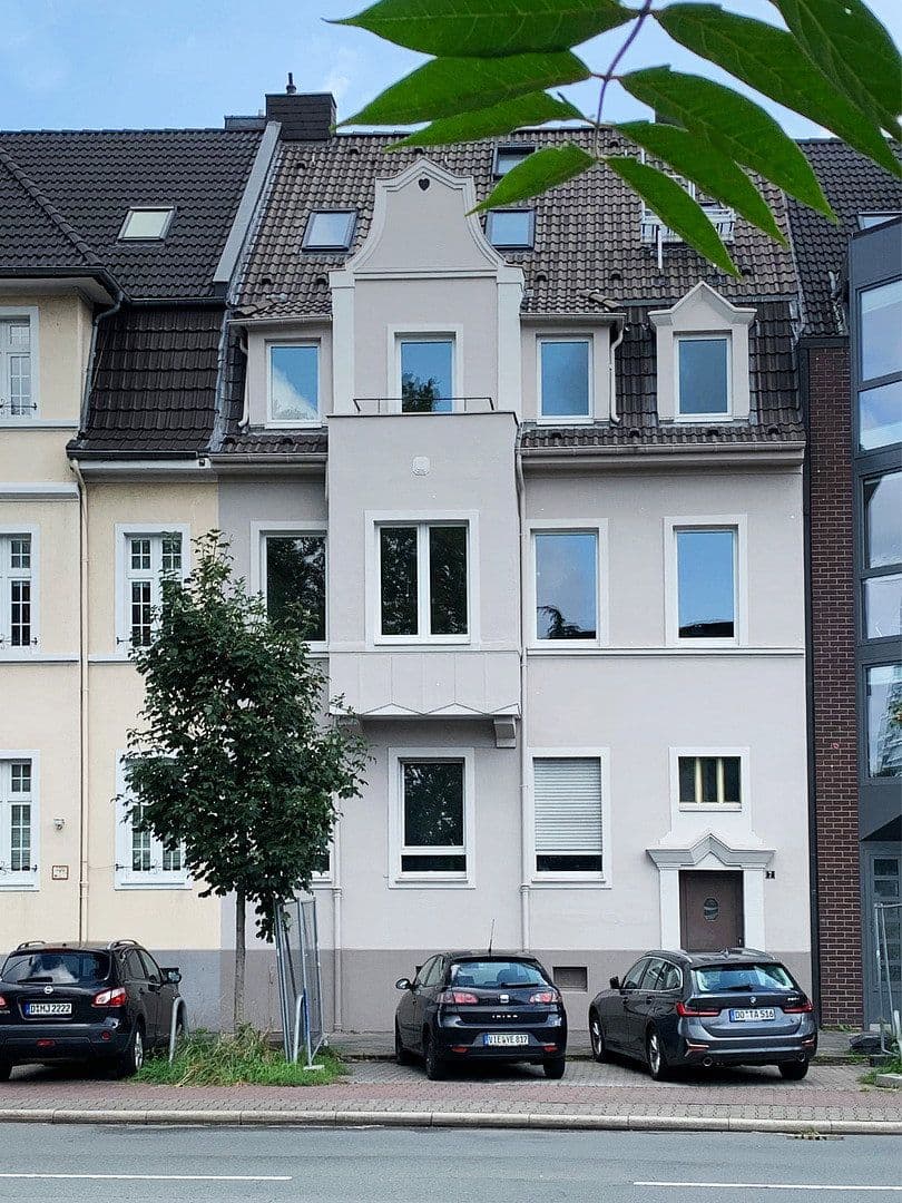Pronájem bytu 3+1 97 m², Kennedydamm 7, Düsseldorf, Severní Porýní-Vestfálsko Pronájem bytu 3+1 97 m², Kennedydamm 7, Düsseldorf, Severní Porýní-Vestfálsko