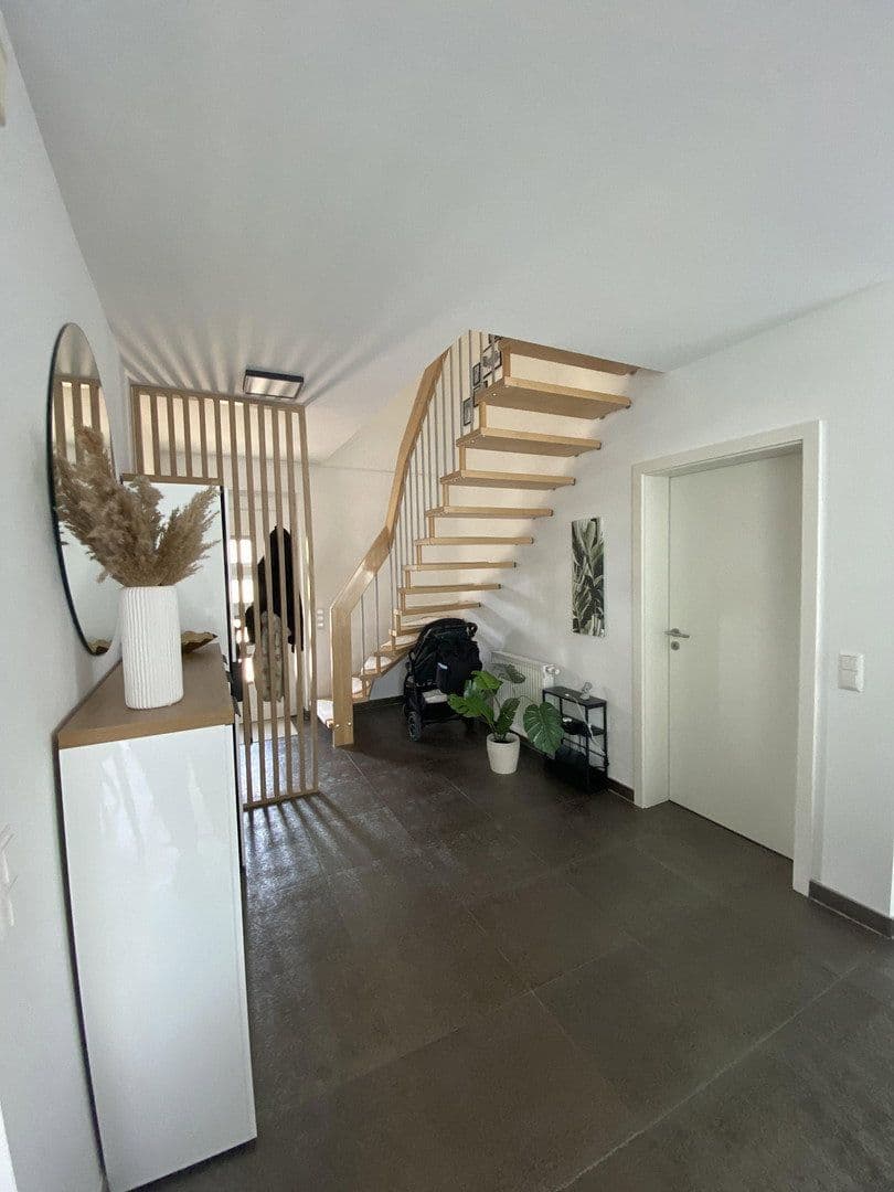 Prodej domu 100 m², pozemek 218 m², Rielasingen-Worblingen, Bádensko-Württembersko Prodej domu 100 m², pozemek 218 m², Rielasingen-Worblingen, Bádensko-Württembersko