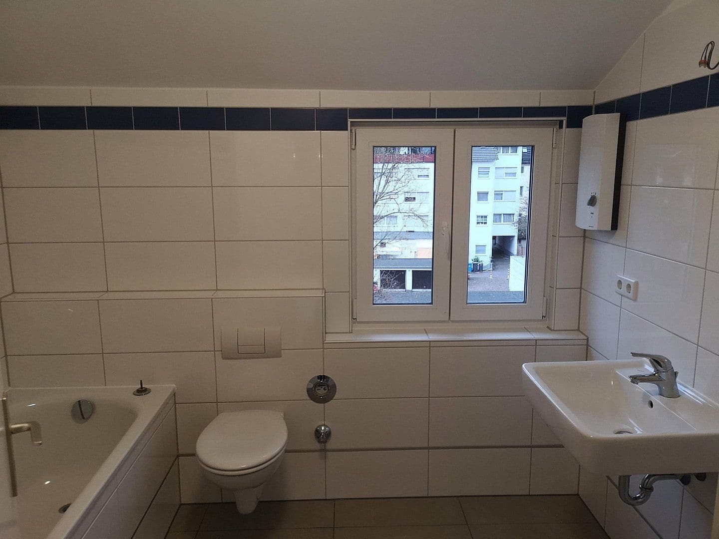 Pronájem bytu 2+kk 72 m², Im Hederichsfeld 86, Leverkusen, Severní Porýní-Vestfálsko Pronájem bytu 2+kk 72 m², Im Hederichsfeld 86, Leverkusen, Severní Porýní-Vestfálsko