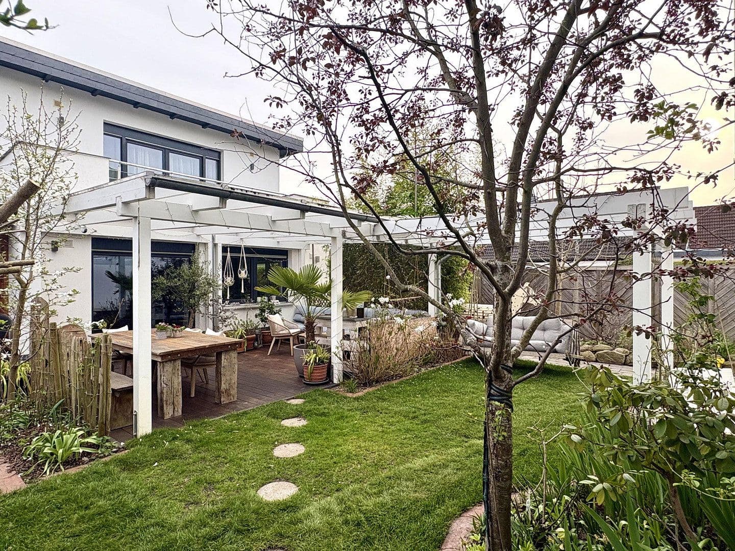 Prodej domu 185 m², pozemek 845 m², Celle, Dolní Sasko Prodej domu 185 m², pozemek 845 m², Celle, Dolní Sasko